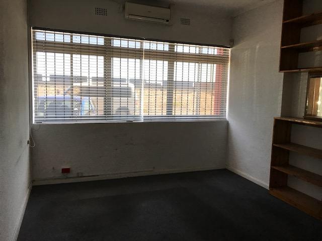 To Let commercial Property for Rent in Paarden Eiland Western Cape